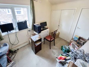 Bedroom - click for photo gallery